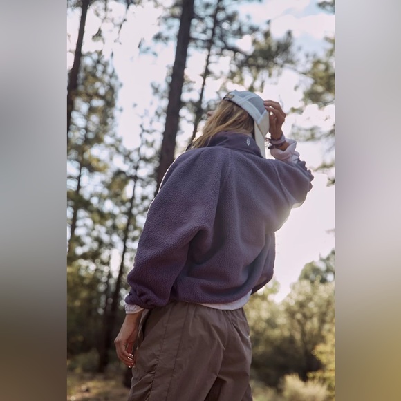 NWT Free People Hit The Slopes Fleece Jacket in Blackberry Deep Purple - Picture 4 of 11